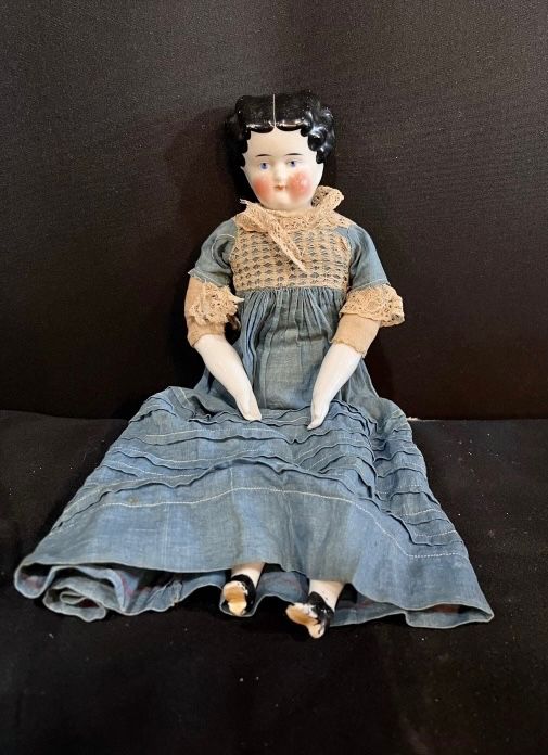 Eclectic Farmhouse & Mid Century Modern Auction starts on 11/20/2023