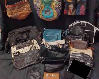 "Festival of Gifts" in Evans, GA. Starts Closing on Fri 12/1 at 8pm. Pickup on Mon 12/4 from 12-6pm. Please click here to view more photos, descriptions, and current bids:&nbsp;https://ctbids.com/estate-sale/24353