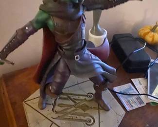 Fjord Mighty Nein Statue