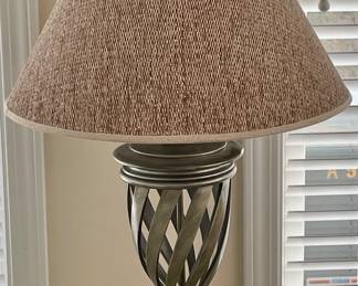 Metal Swirl Lamp