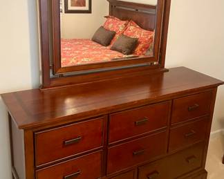 Dresser/Mirror