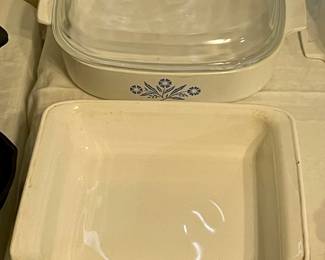 Vintage Pyrex - Cornflower 