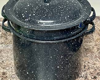 Enamel Steamer Pot Set