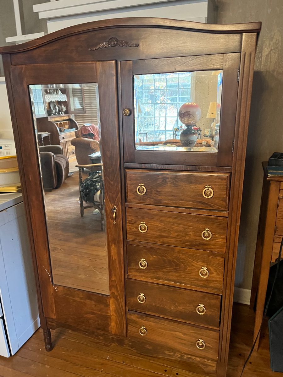 Black Friday Farmhouse sale in Jackson, TN starts on 11/24/2023