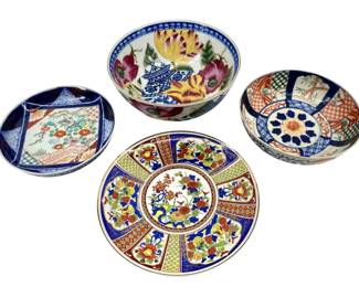4pc Imari Style Painted Asian Porcelain Bowls
