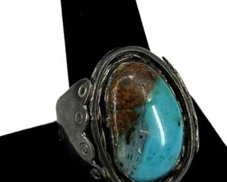 Native American Silver & Turquoise Ring
