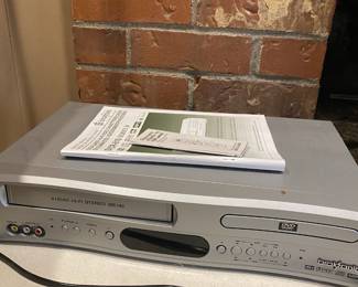 Broksonic DVD/VCR - 810