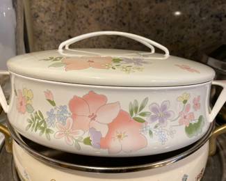 Kobe Cookware Japan Metal Enameled Casserole Dish, Lincoware Brass Enamelware "Country Design" Casserole Pan