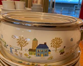 Set of 4 Lincoware Brass Enamelware "Country Design" Nesting Bowls
