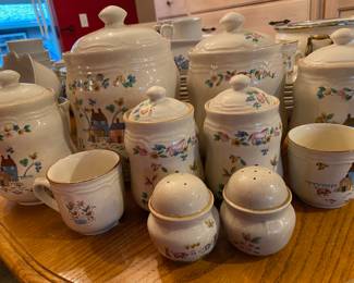 International Stoneware "Heartland" Dinnerware Set