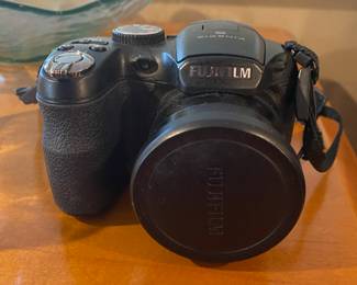  FujiFilm FinePix Digital Camera - S2950
