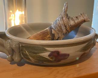 Gray/Cream Pottery Bowl with Handles 