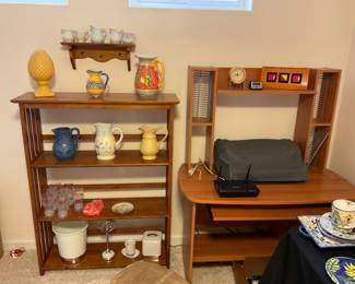 OFFICE DESK, NICE DECOR