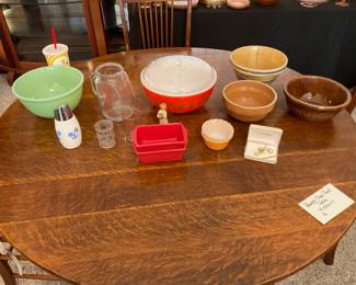 NICE GLASS COLLECTIBLES 