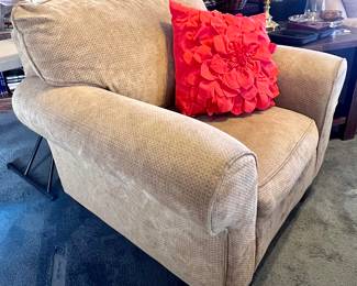 Cushioned living room chair