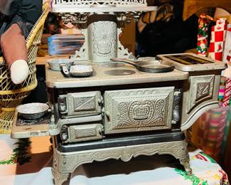 Salesman Sample Cast Iron Stove / Detroit Stove Works