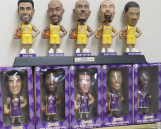 Carls Jr lakers bobbled heads.