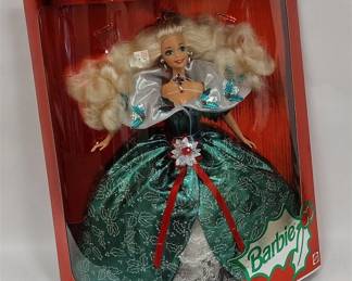 HAPPY HOLIDAY BARBIE DOLL IN BOX