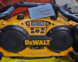 DEWALT JOB SITE RADIO