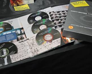 GARTH BROOKS CD SET