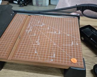 PAPER CUTTER