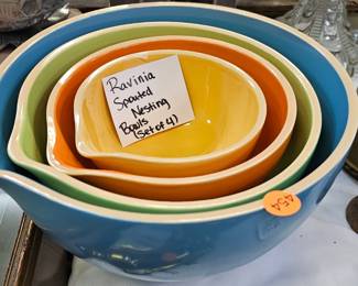 NESTING BOWLS