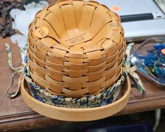 LONGABERGER BASKET