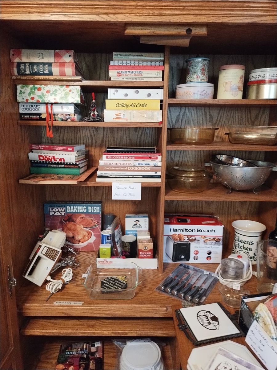 PACKED HOUSE & GARAGE NILES ITEMS FROM A TO Z starts on 12/1/2023