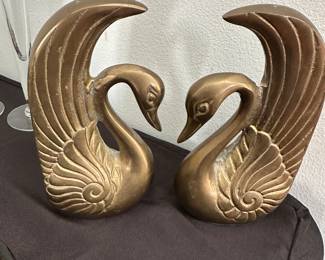 Swan bookends