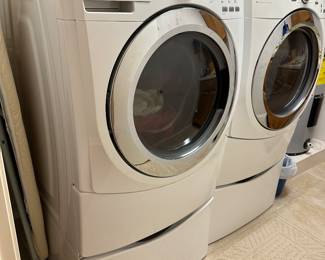 Maytag Frontloading Washer & Dryer, Electric, with stands  