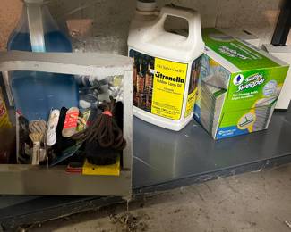 Lot 250 | Swifter Sweepers, Citronella, Windex
