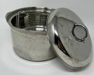 Lot 51 | Tiny Steamer Pot with Basket
