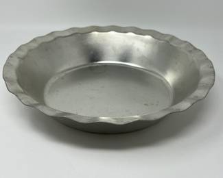 Lot 50 | Large Pot Pie Tin Baking Pan
