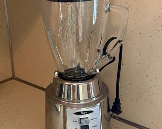 Lot 117 | Oster Blender
