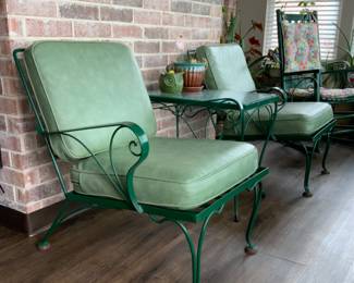 Immaculate Salterini chairs with side table