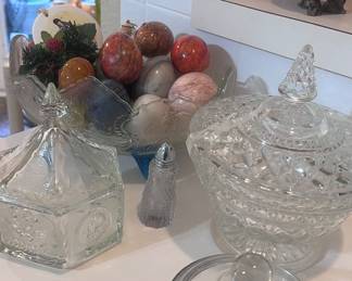 Crystal and cut glass collectibles 