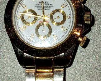 ROLEX NOT REAL BUT MADE YOU LOOK!