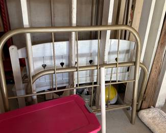 Full size.  We do have the rails. 