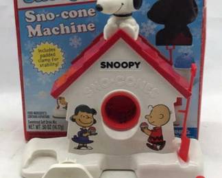 Snoopy sno Cone machine Peanuts