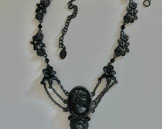 $30 Robert Rose vintage cameo black necklace 