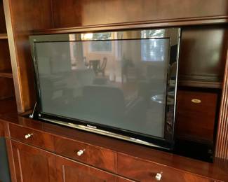 Detail - PROFESSIONAL MOVER REQUIRED!