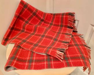 $75 - Vintage tartan double-sided wool blanket - 48" L x 47" W