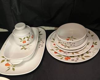 Noritake Berries n Such (42 pieces)