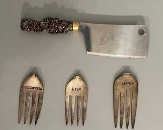 Cheese Knife With Cheese Board Decor Pieces
