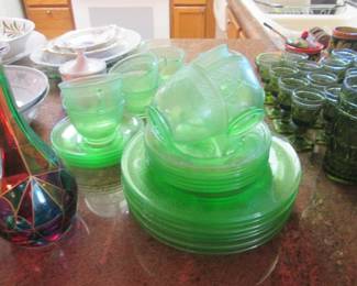 Georgian Lovebirds Federal Green Glass