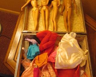 Vintage Barbie & Ken, Case & Clothing