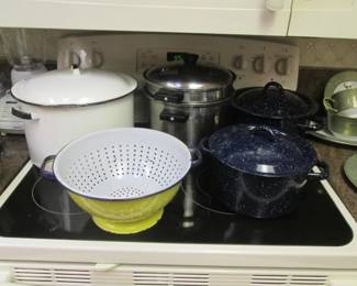 Vintage Enamel Pot/Lid + Colander 