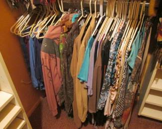 Large Array of Ladies Clothing, Size L