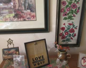 Wall Art, Plaques, Travel Collectibles & Memorabilia