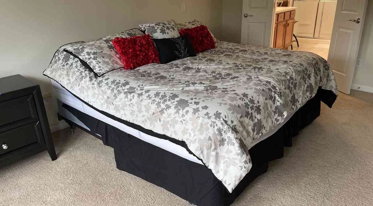 Small Estate Sale Fishers Near Olio Road... starts on 11/23/2023